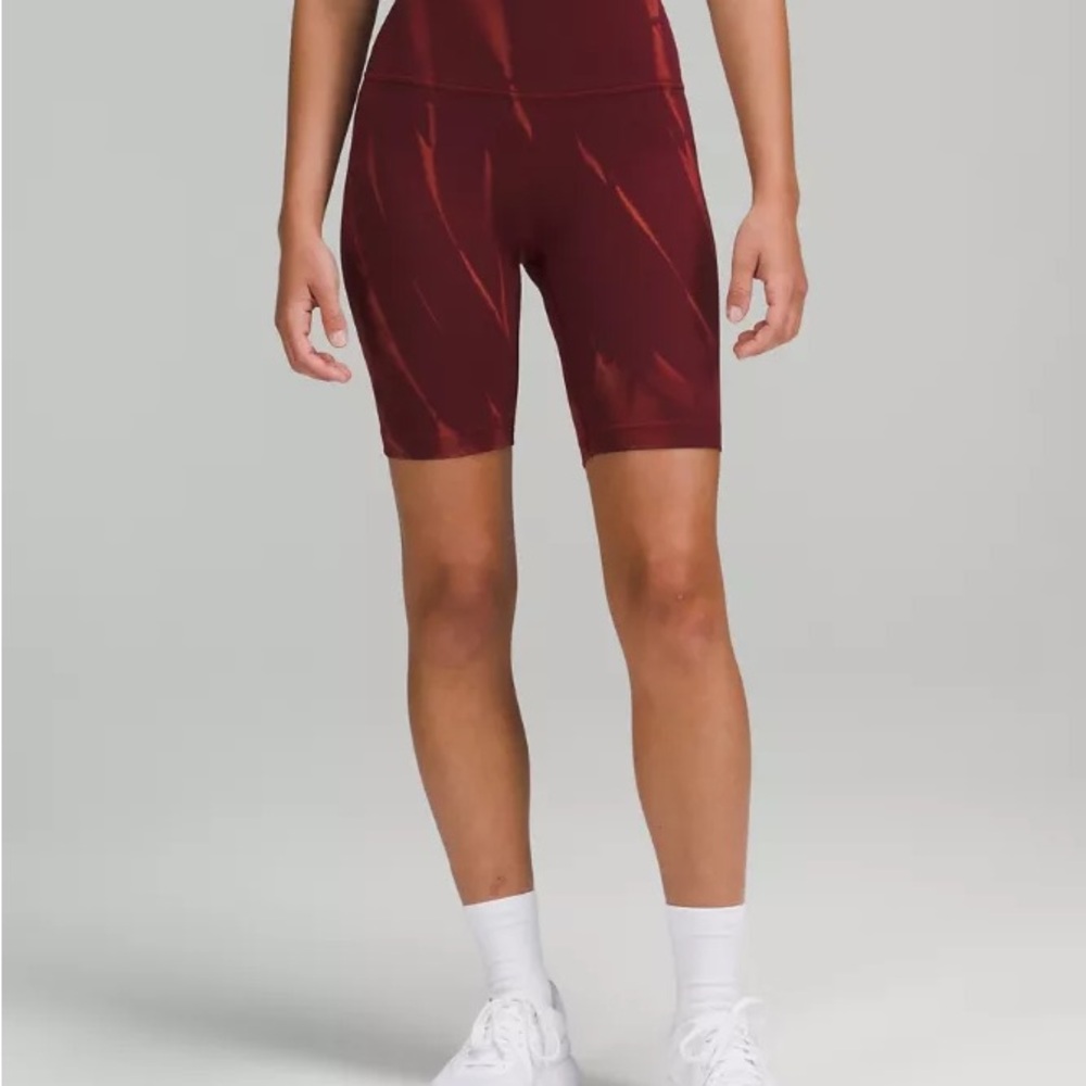 Lululemon Wunder Train HR Short Size 6